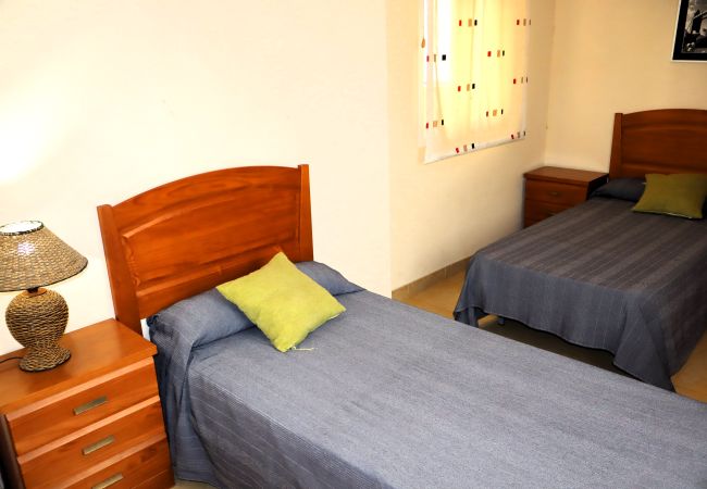 Apartamento en Peñiscola - Paseo Maritimo 15-4/6 pax. LEK Apartamento en Peñiscola - Paseo Maritimo 15-4/6 pax. LEK
