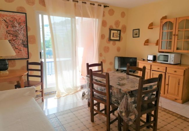 Apartamento en Peñiscola - Font Sol Holidays LEK  Apartamento en Peñiscola - Font Sol Holidays LEK