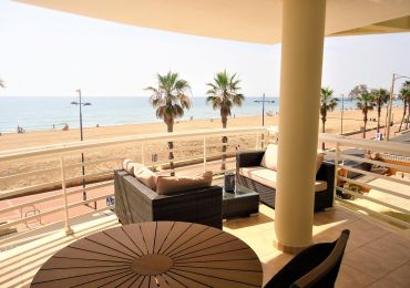 Alquiler apartamentos en primera linea de playa peñiscola