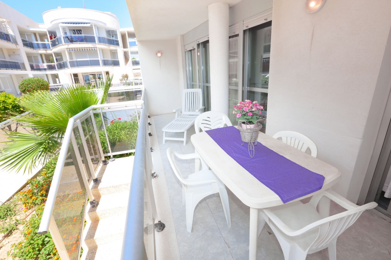 Download 2 dormitoris a la platja de miami Desktop Wallpaper Free 2 Dormitoris A La Platja De Miami